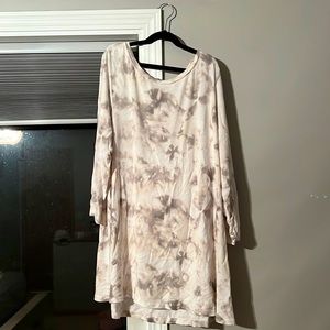 quarter sleeve shirt, mini dress